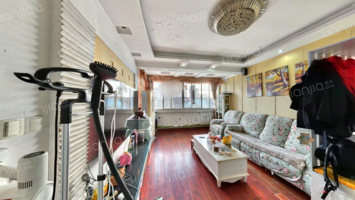 中兴路829弄小区二手房实景图