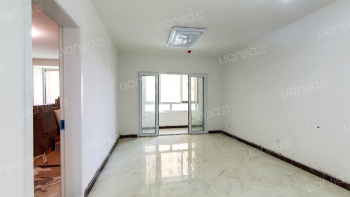 此房精装格局好不影响采光交通便利配套设施齐全-客厅