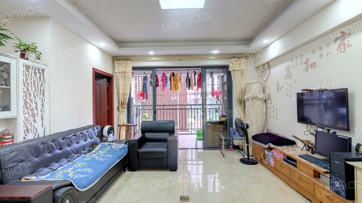 德威摩卡小镇二手房实景图