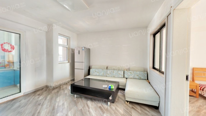 新天地购物城二手房实景图