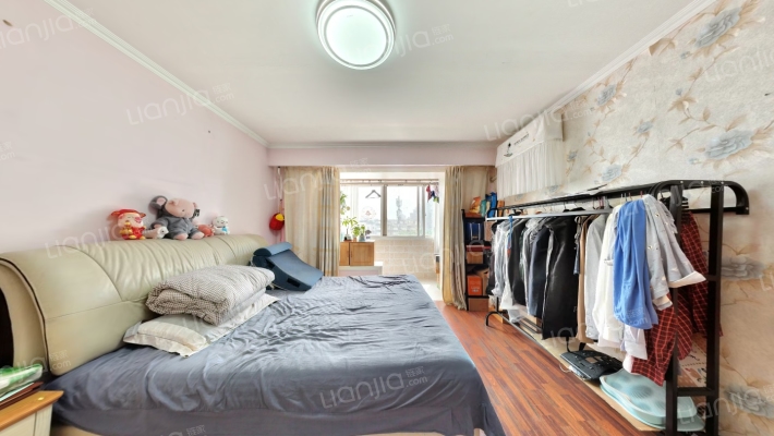 大钟寺甲8号院二手房实景图