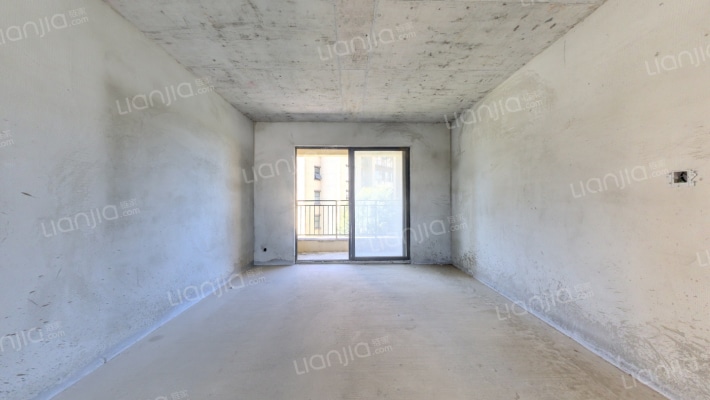 中铁悦龙南山二手房实景图