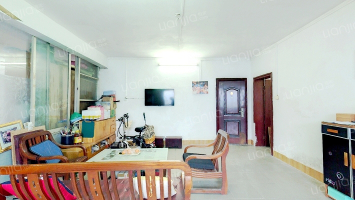 蓄电池厂宿舍二手房实景图