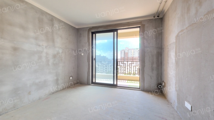 新秀华庭二手房实景图