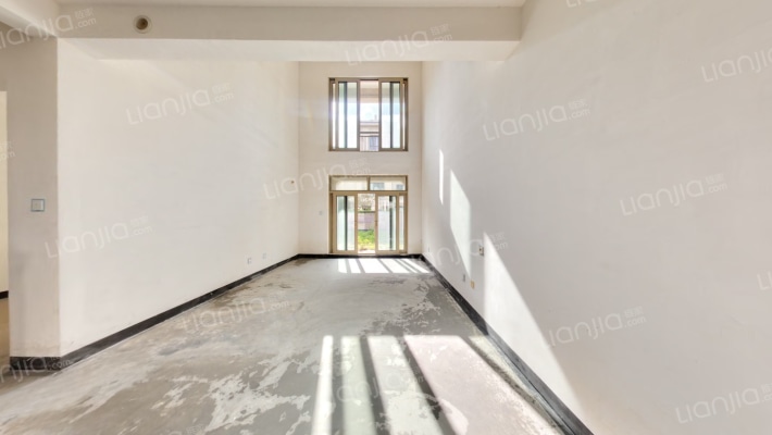 融创石湖桃花源二手房实景图