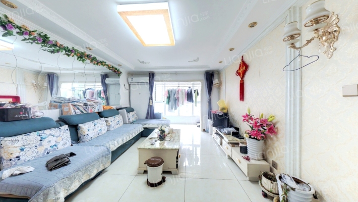 房本满二，可贷款，南北户型，精装修-客厅