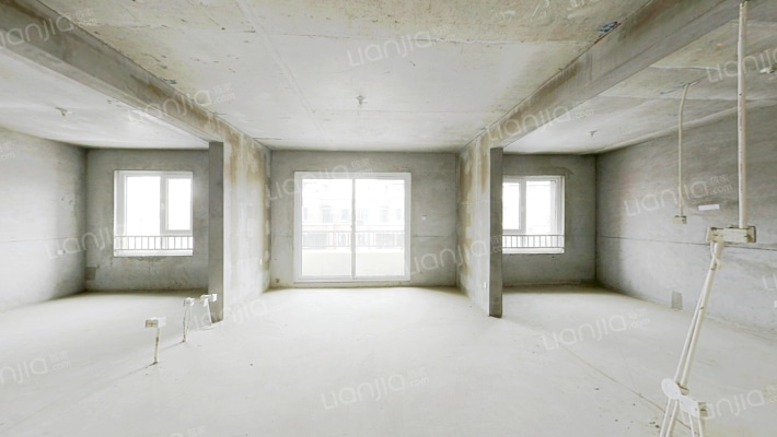 中冶沁海云墅二手房实景图