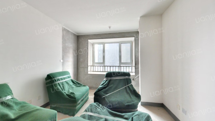 荣科枫林苑二手房实景图