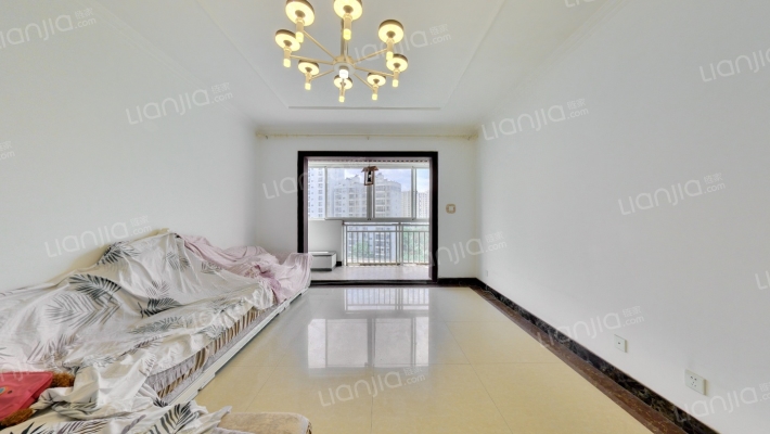 珍泉颐园二手房实景图