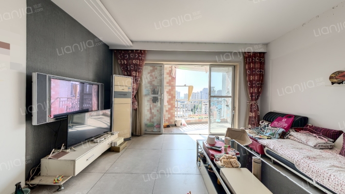 交警队电梯公寓二手房实景图