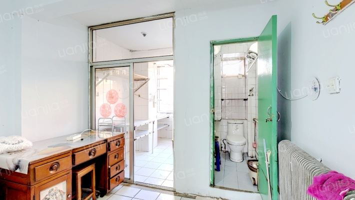 工具厂小区二手房实景图