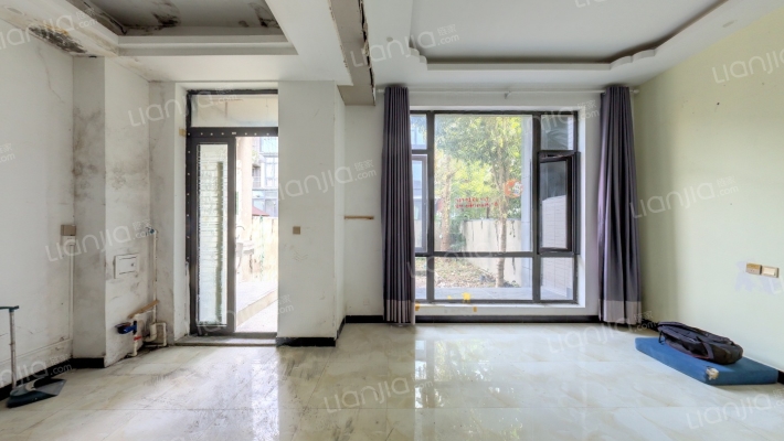 绿地上河院二手房实景图