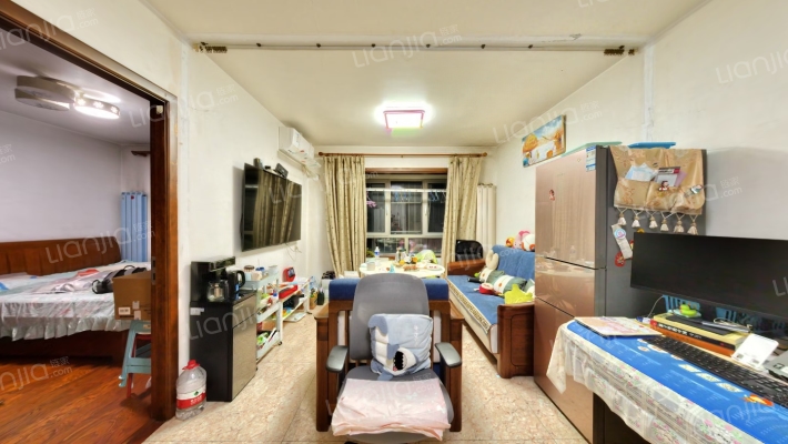 横一条甲18号院二手房实景图