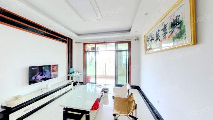 康诗丹郡花园二手房实景图