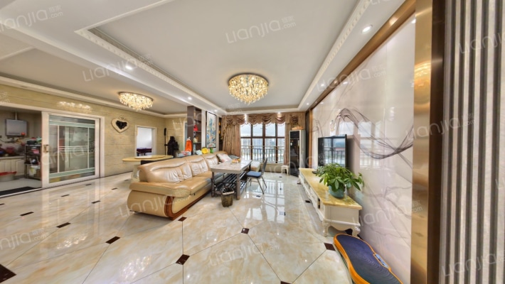 玉虹蓝庭国际城二手房实景图