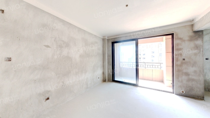 方阳百合苑二手房实景图