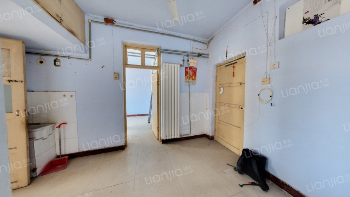 颖河路92号院二手房实景图