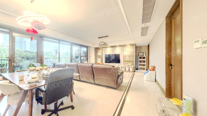 仁恒滨河湾三期二手房实景图