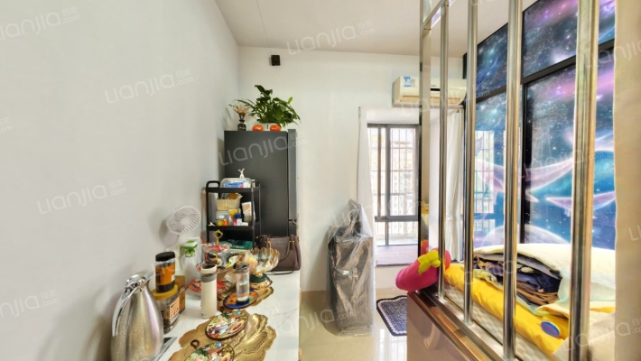 和馨雅居二手房实景图