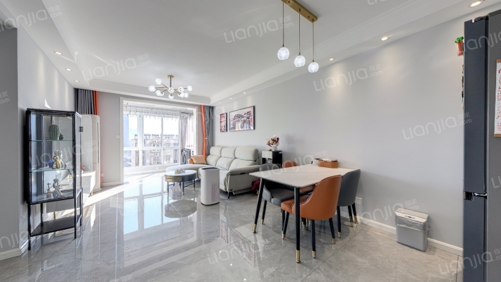 黎明风和庭院二手房实景图