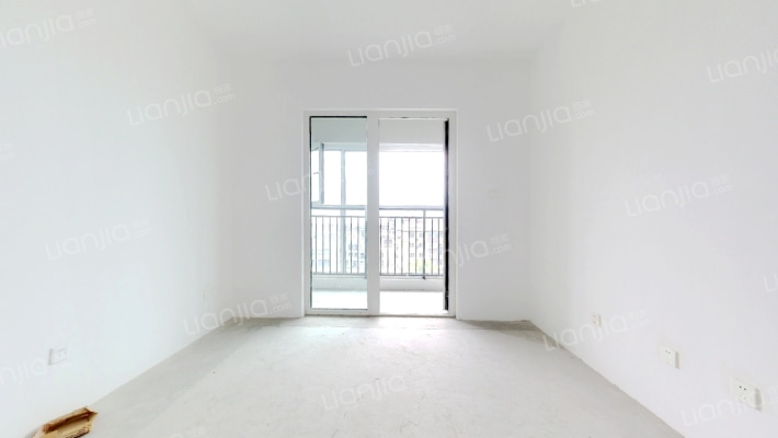 海信依云小镇莱茵二手房实景图