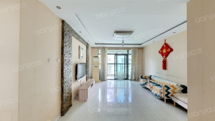 加州枫景二手房实景图