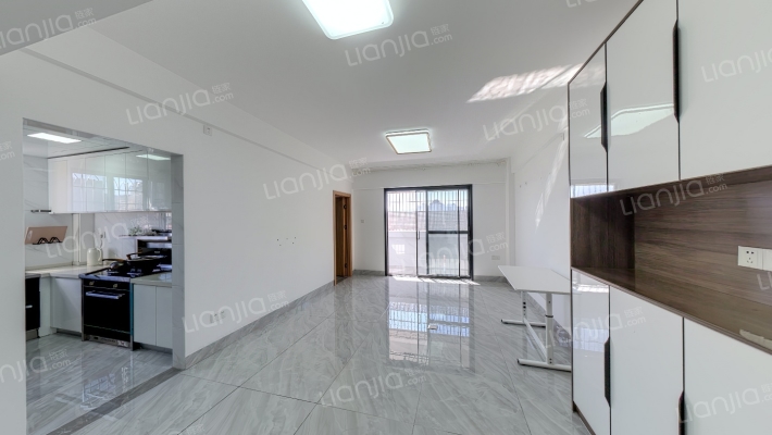 嘉隆建材城二手房实景图