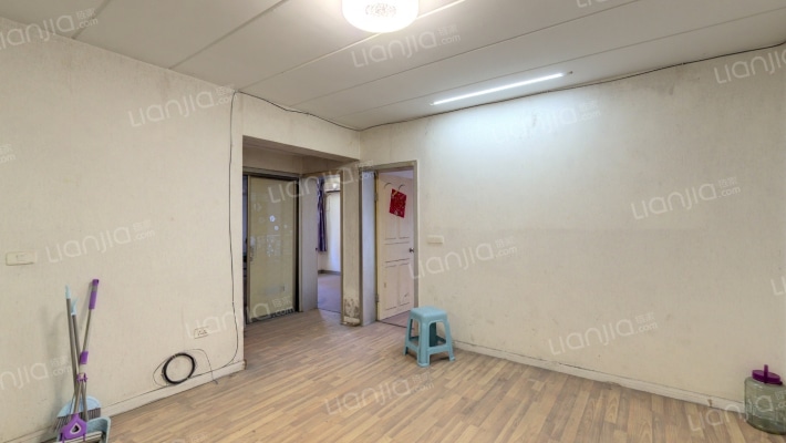 胜利商厦二手房实景图