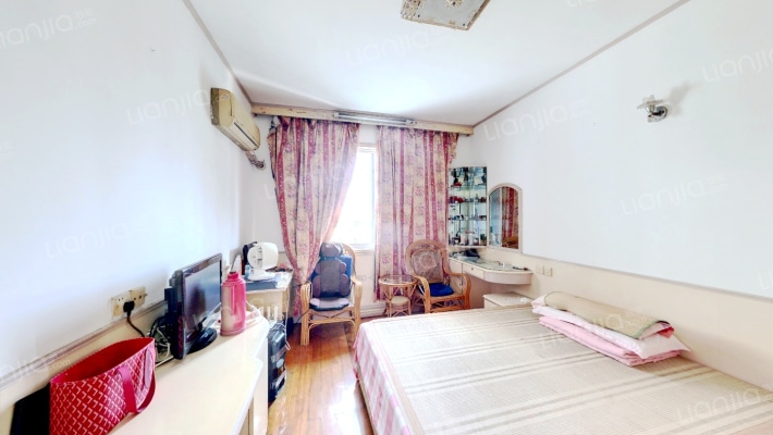 新高社区二手房实景图