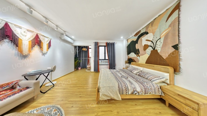 湖景山庄二手房实景图