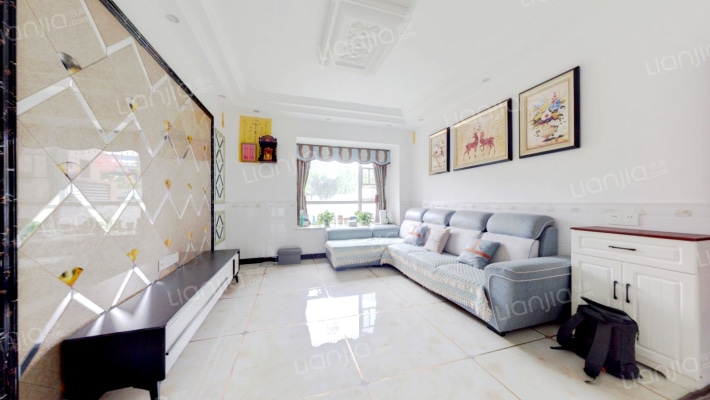 鸿发翰林府二手房实景图