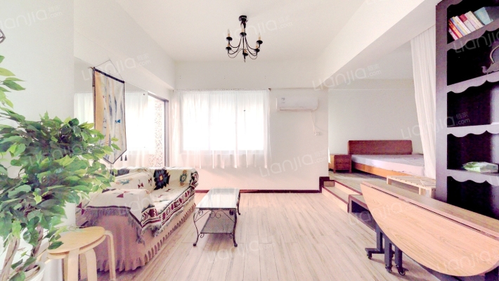 金茂大厦二手房实景图