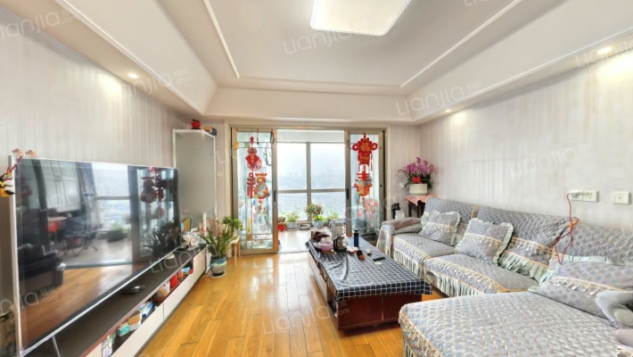 蔚蓝之都二手房实景图