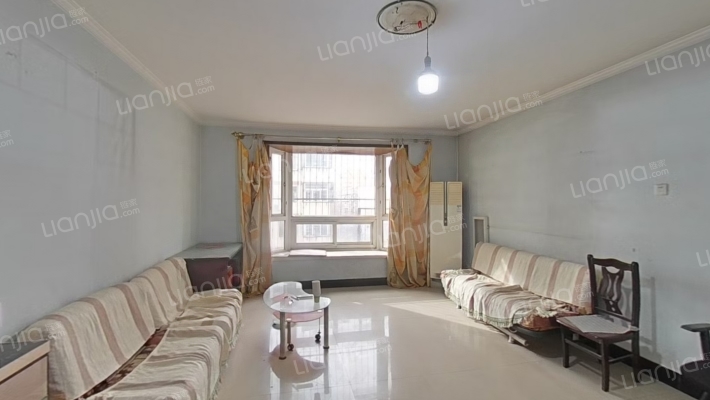 怡都花园76号院二手房实景图