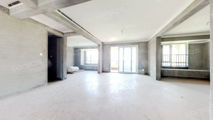 卧龙银湖湾二手房实景图