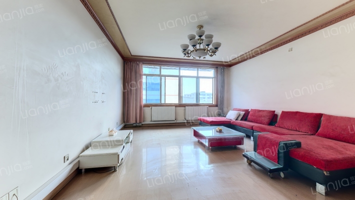 金盾花园二手房实景图