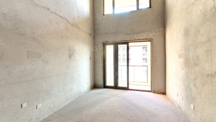 宝地花语墅二手房实景图