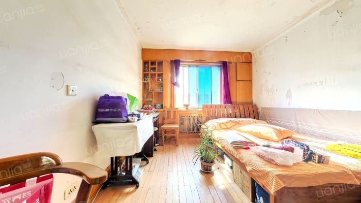 赞工街小区二手房实景图