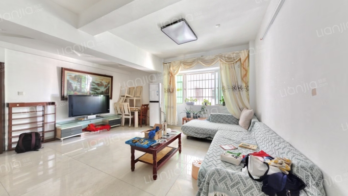 琼山华侨大厦二手房实景图