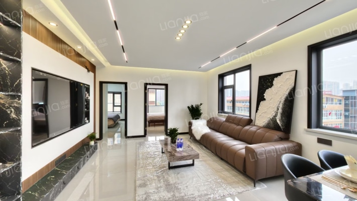 龙腾名邸二手房实景图