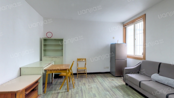 东方花园二手房实景图