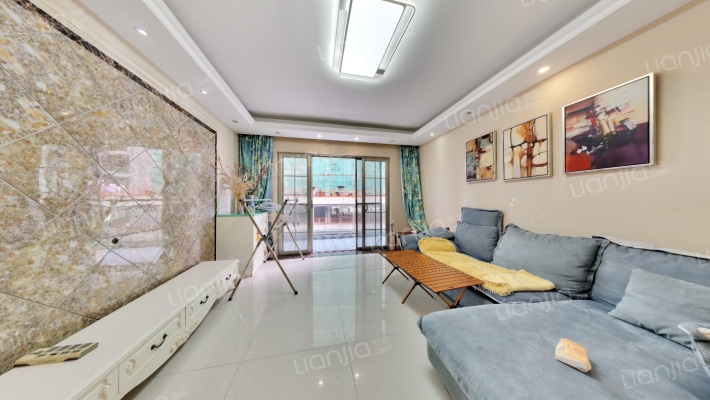 依云山庄二手房实景图