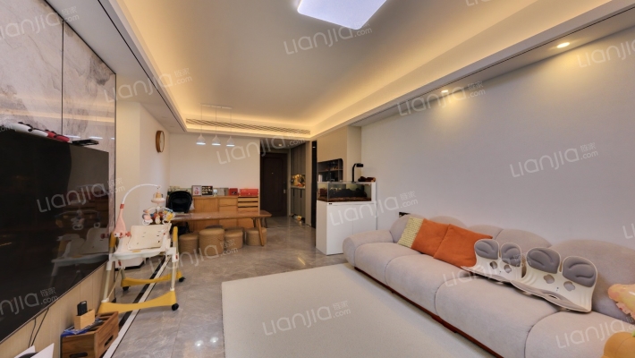 建发五象印月二手房实景图