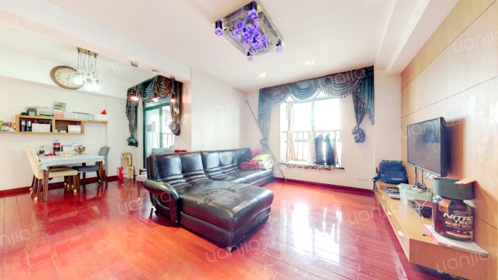 翡翠城二手房实景图