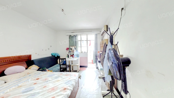 秦家弄小区二手房实景图