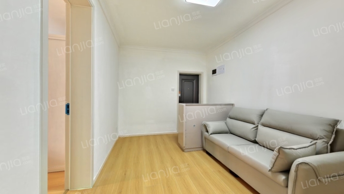 玉林南街8号二手房实景图