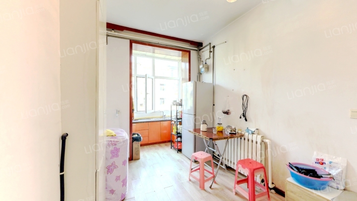 朝北小区二手房实景图