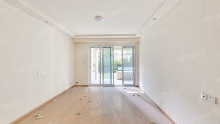 绿地晖悦花园二手房实景图