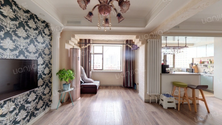 宝龙苑小区二手房实景图