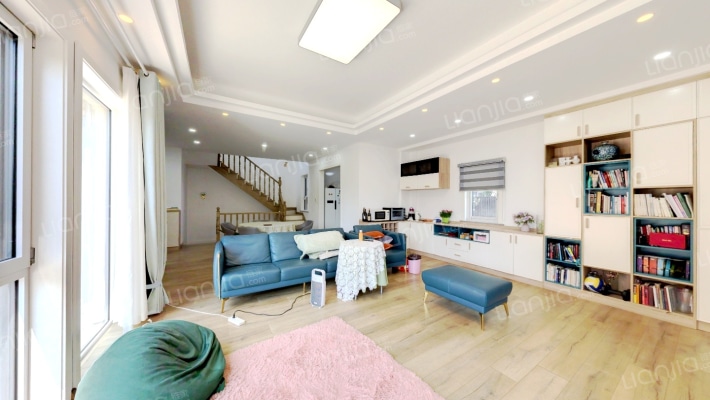 安亭新镇波恩风情二手房实景图